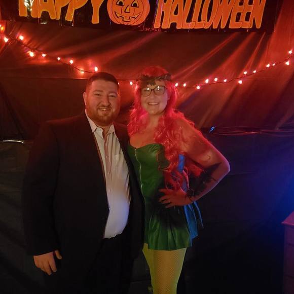 Meet your Posher, Danielle - Picture 1 of 1